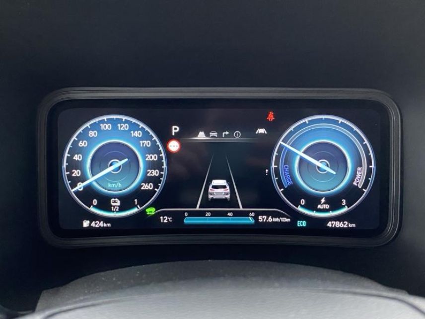 45000 : Hyundai Orléans Motors - HYUNDAI Kona - Kona - Phantom Black Métal - Traction - Electrique