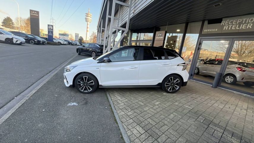 59650 : Hyundai Lille Villeneuve-d&#039;Ascq - V2 Automobiles - HYUNDAI i20  NLINE + NAV + BITON - i20 III - Blanc - Automate sequentiel - Essence sans plomb