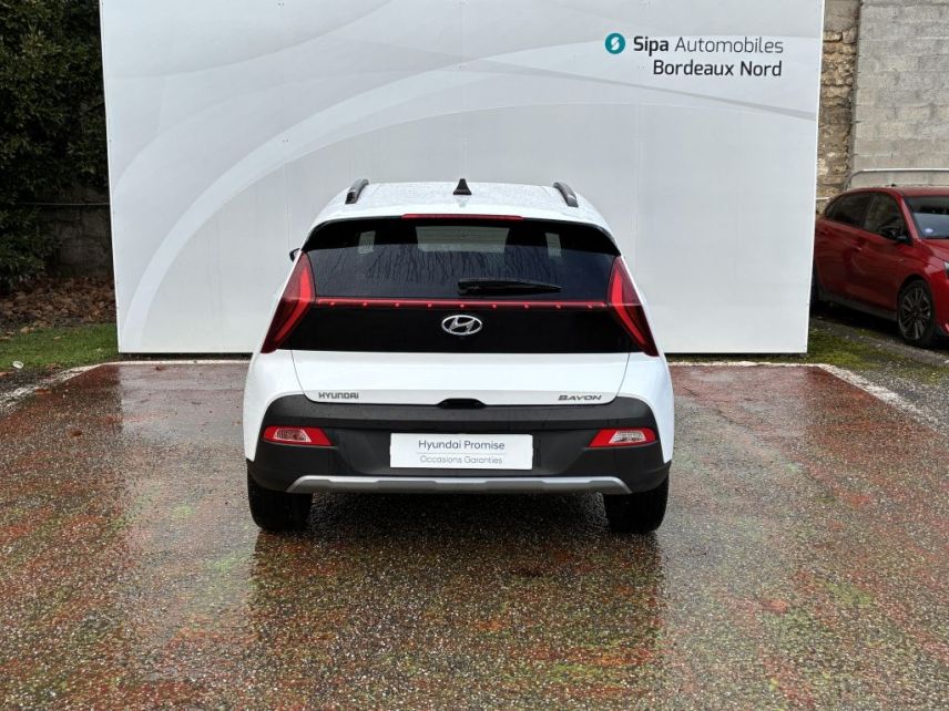 33110 : Hyundai Bordeaux Nord Le Bouscat - Sipa Automobiles - HYUNDAI BAYON Creative - BAYON (03/2021-05/2024) - Blanc - Automate sequentiel - Essence sans plomb