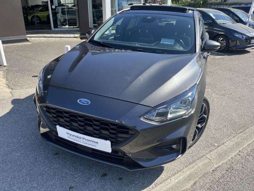 38200 : Hyundai Vienne - Groupe Central Autos - FORD FOCUS ST Line X - FOCUS IV - Gris - Boîte automatique - Essence sans plomb