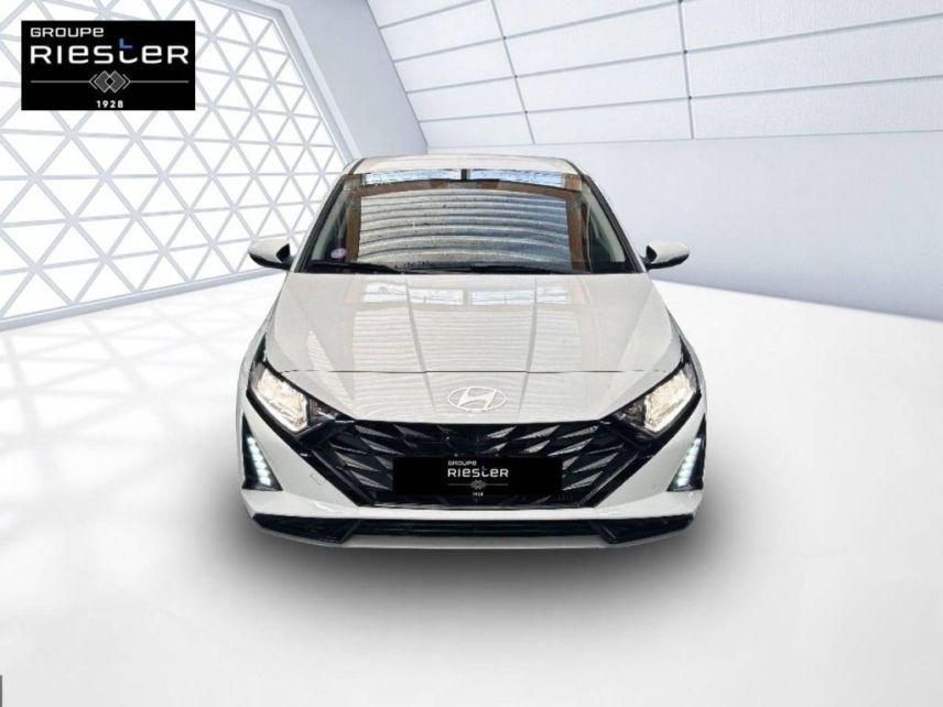 77600 : Hyundai Bussy-Saint-Georges - Protea by Riester - HYUNDAI i20 Intuitive - i20 III - BLANC - Automate sequentiel - Essence sans plomb