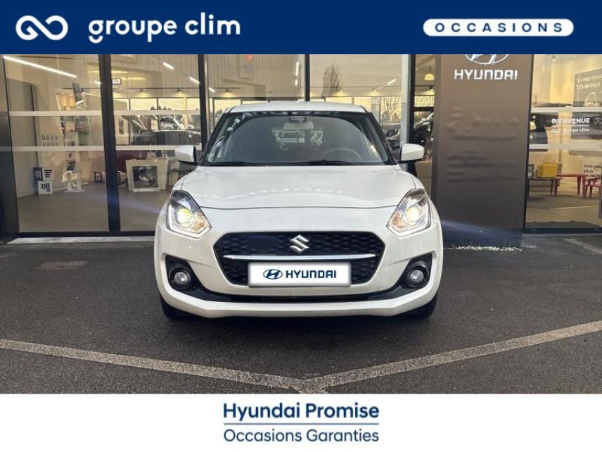 40990 : Hyundai Dax - i-AUTO - SUZUKI Swift - Swift - Pure White Pearl métallisé - Traction - Essence/Micro-Hybride