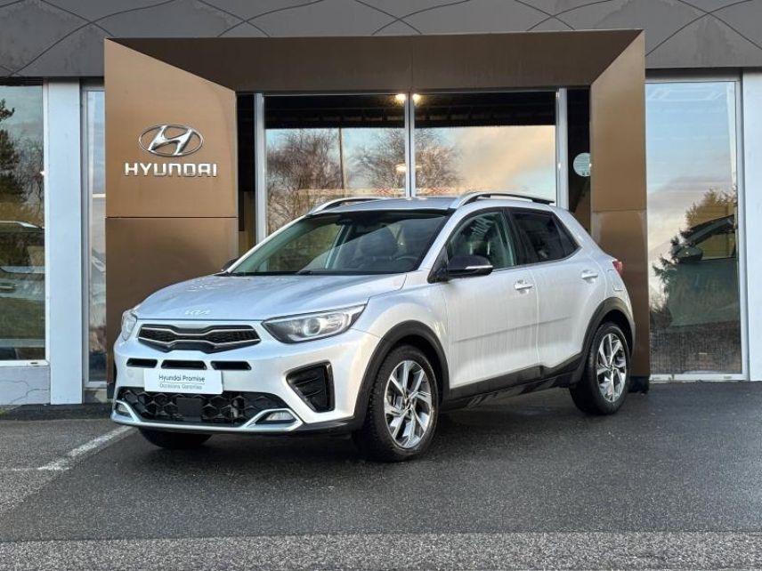 29000 : Hyundai Quimper - Iroise Automobiles - KIA Stonic - Stonic - Gris Aluminium métallisé - Traction - Essence/Micro-Hybride
