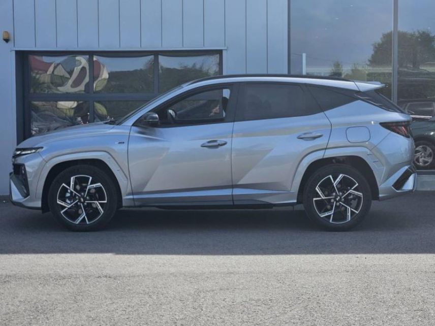 57685 : Hyundai Metz - Theobald Automobiles - HYUNDAI Tucson - Tucson - Shimmering Silver/Toit/rétros Black - Traction - Hybride : Essence/Electrique