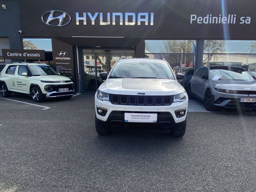 84120 : Hyundai PERTUIS - SA PEDINIELLI - JEEP COMPASS MY20 Trailhawk - COMPASS II - BLANC - Boîte automatique - Essence / Courant électrique