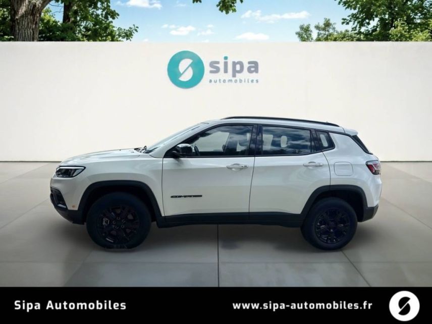 33260 : Hyundai Arcachon - Sipa Automobiles - JEEP COMPASS Overland - COMPASS II - BLANC - Boîte automatique - Essence / Courant électrique