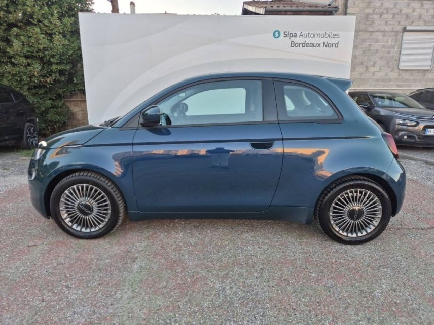 33110 : Hyundai Bordeaux Nord Le Bouscat - Sipa Automobiles - FIAT 500e BERLINE MY22 SERIE 1 STEP 2 Icône - 500e BERLINE MY22 SERIE 1 STEP 2 (04/202 - Vert - Automate à fonct. Continu - Courant électrique