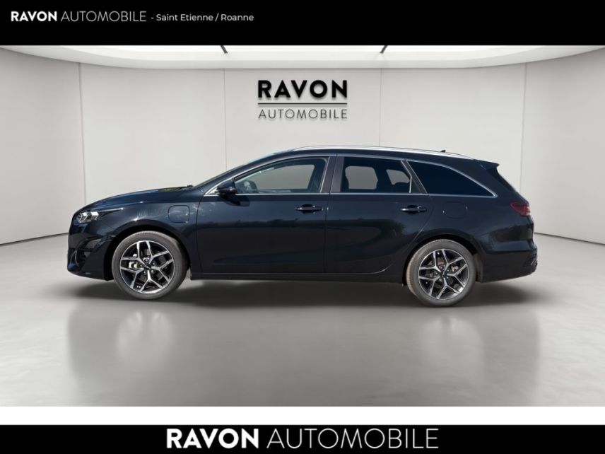 42100 : Hyundai Saint-Etienne - Ravon Automobile - KIA CEED SW PHEV Premium - CEED III - Noir - Automate sequentiel - Essence / Courant électrique