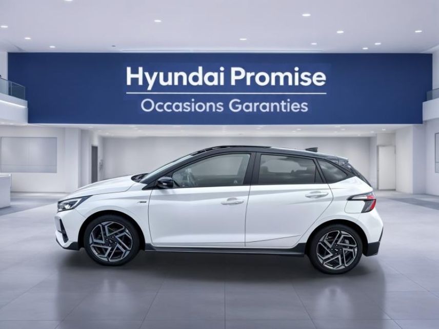 29200 : Hyundai Brest - Iroise Automobiles - HYUNDAI i20 - i20 - Atlas White/Toit+rétros Black - Traction - Essence
