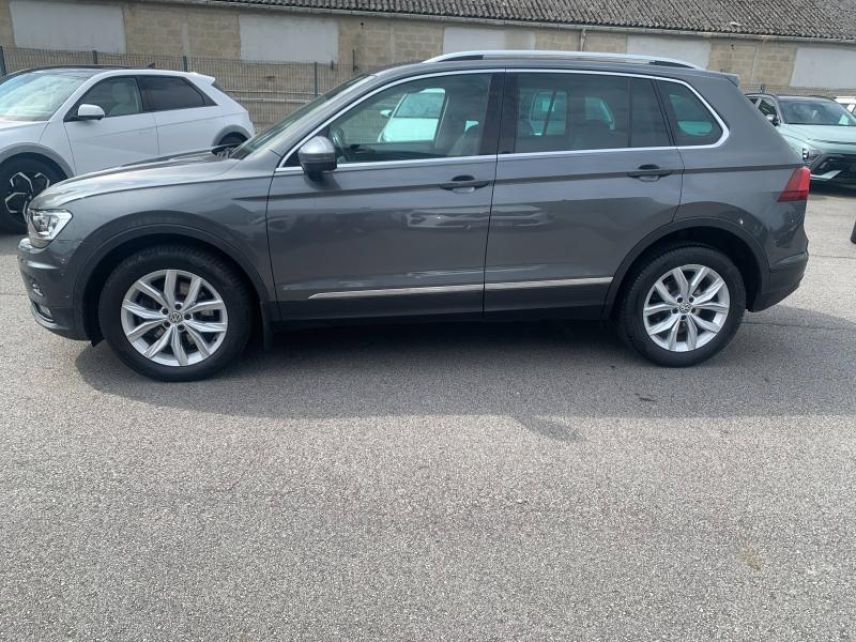 29200 : Hyundai Brest - Iroise Automobiles - VOLKSWAGEN Tiguan - Tiguan - Gris Tungstène - Transmission intégrale - Essence