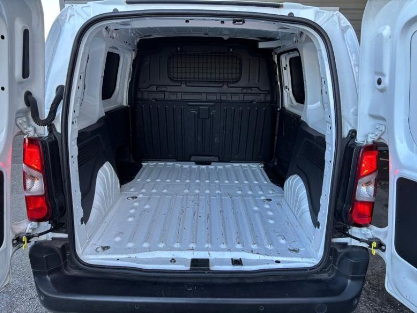 78310 : Hyundai Coignières - Socohy | Groupe Rabot - PEUGEOT Partner - Partner - Blanc Icy - Traction - Diesel