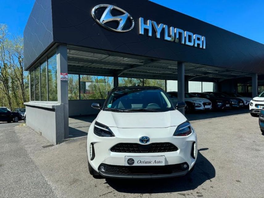 64100 : Hyundai Bayonne - Oceanic Auto - TOYOTA Yaris Cross - Yaris Cross - Blanc Nacré/Toit Noir - Traction - Hybride : Essence/Electrique