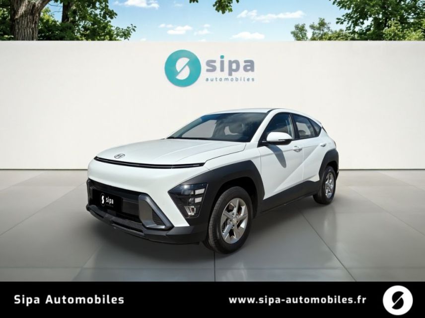 33110 : Hyundai Bordeaux Nord Le Bouscat - Sipa Automobiles - HYUNDAI KONA Intuitive - KONA (02/2023) - BLANC - Automate sequentiel - Essence / Courant électrique