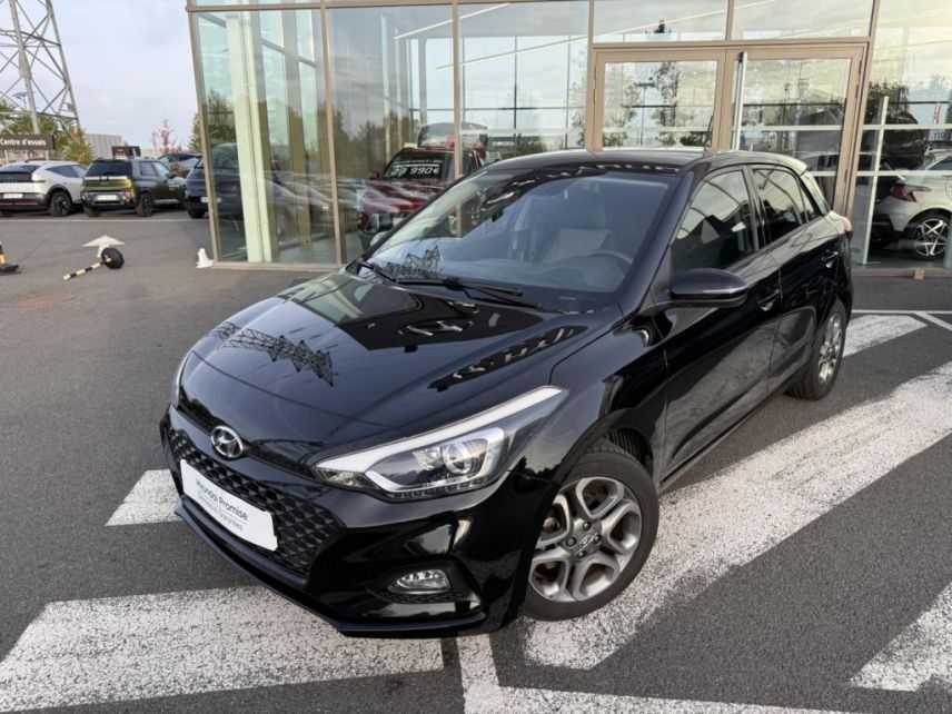37540 : Hyundai Tours - EOS des Nations - HYUNDAI i20 - i20 - Blanc - Traction - Essence