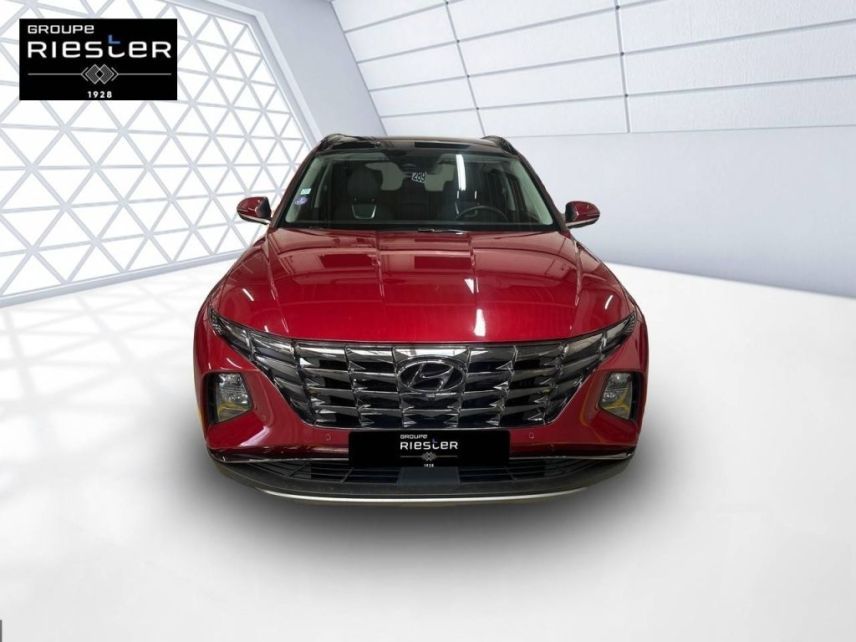 02200 : Hyundai Soissons - Protea by Riester - HYUNDAI TUCSON Executive - TUCSON IV - Rouge - Boîte automatique - Essence / Courant électrique