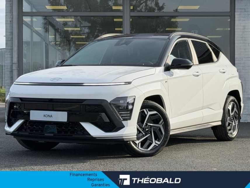 57200 : Hyundai Sarreguemines - Theobald Automobiles - HYUNDAI Kona - Kona - Atlas White/Toit/rétros Black - Traction - Hybride : Essence/Electrique