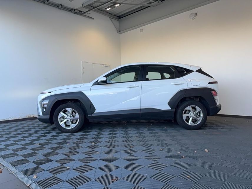 85000 : Hyundai La Roche-sur-Yon - Océane Auto - HYUNDAI KONA Intuitive - KONA II - Blanc - Automate sequentiel - Essence / Courant électrique