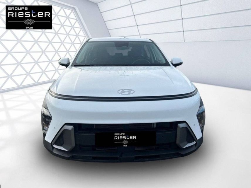 60000 : Hyundai Beauvais - Protea by Riester - HYUNDAI KONA Intuitive - KONA II - BLANC - Boîte manuelle - Essence sans plomb