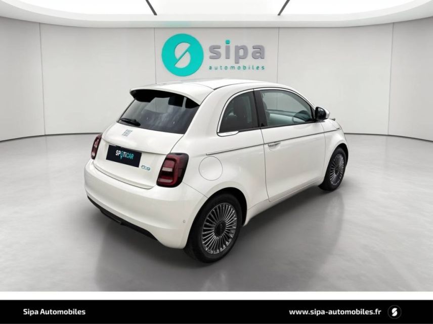 33140 : Hyundai Bordeaux Sud Villenave d'Ornon - Sipa Automobiles - FIAT 500e BERLINE Nouvelle 500 - 500 III ELECTRIQUE - Blanc - Automate à fonct. Continu - Courant électrique