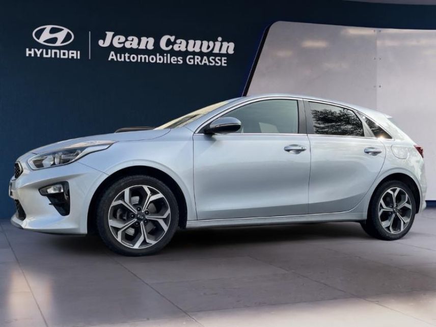 06130 : Hyundai Grasse - Garage Jean Cauvin - KIA Ceed - Ceed - gris clair - Traction - Essence
