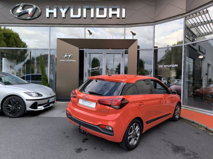 19100 : Hyundai Brive-la-Gaillarde - Garage Pouget - HYUNDAI i20 - i20 - Tomato Red - Traction - Essence