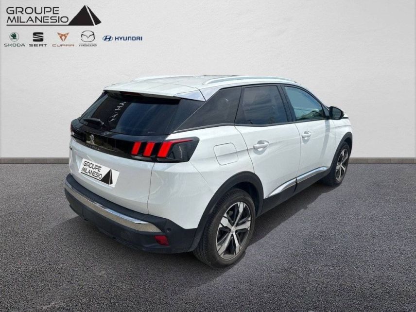 13300 : Hyundai Salon de Provence - Cap Milanesio - PEUGEOT 3008 Allure - 3008 II - Blanc - Boîte manuelle - Essence sans plomb