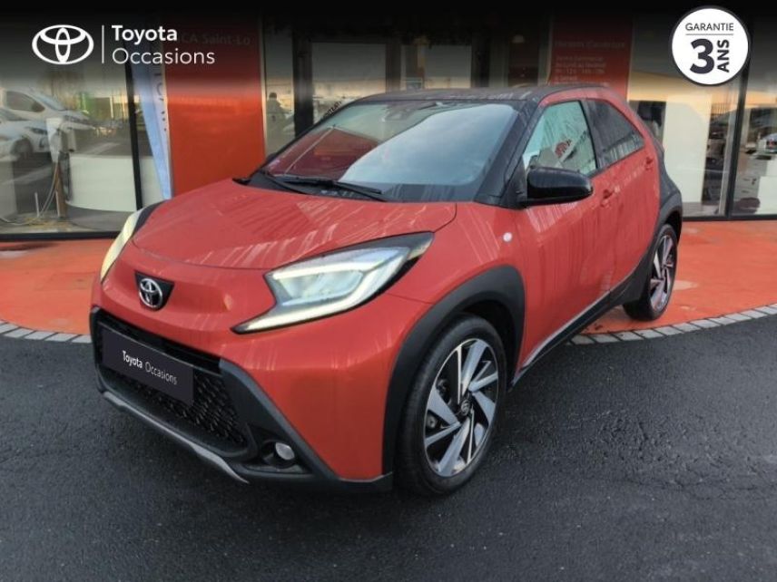 50000 : Hyundai Saint-Lô - GCA - TOYOTA Aygo X - Aygo X - Bi ton rouge piment   noir - Traction - Essence