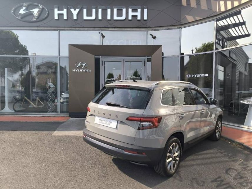 19100 : Hyundai Brive-la-Gaillarde - Garage Pouget - SKODA Karoq - Karoq - Gris Perle - Traction - Essence
