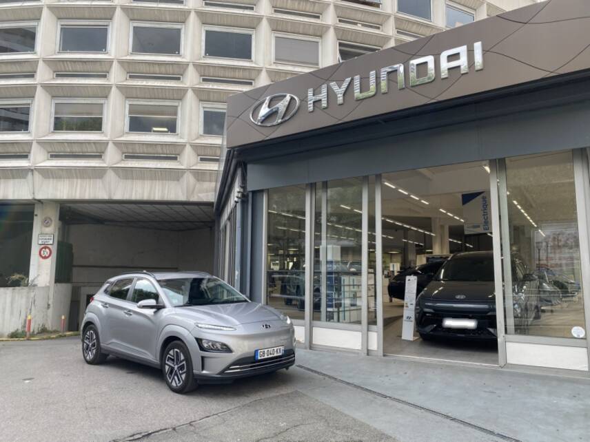75013 : Hyundai Paris 13 - Bayard Automobiles - HYUNDAI Kona - Kona - Shimmering silver - Traction - Electrique