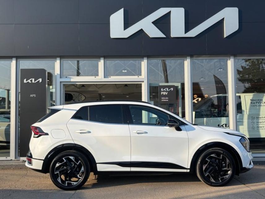 89100 : Hyundai Sens - APS - KIA Sportage - Sportage - Blanc Sensation nacré - Transmission intégrale - Hybride rechargeable : Essence/Electrique