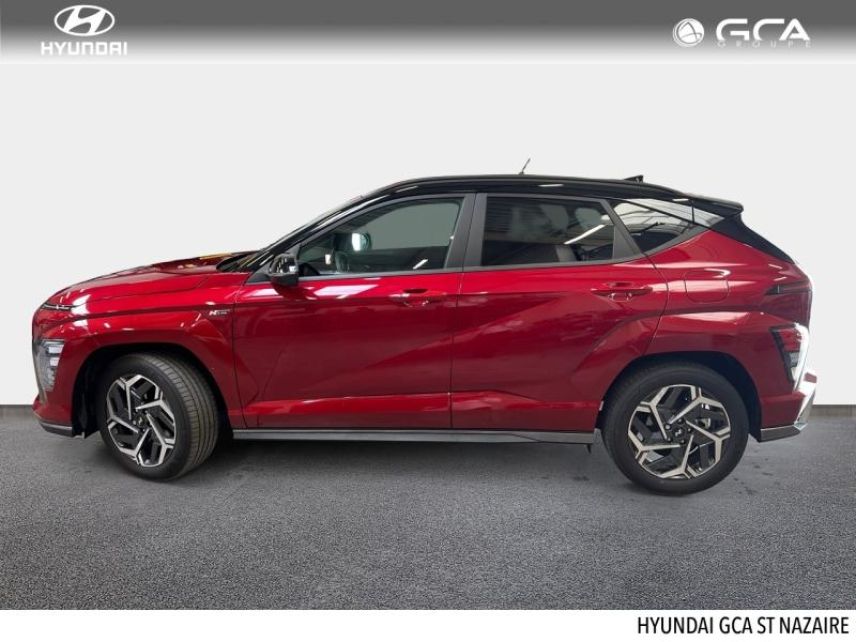44600 : Hyundai Saint-Nazaire - Pacific Cars - HYUNDAI Kona - Kona - Ultimate Red métallisé/Toit/rétros Black - Traction - Hybride : Essence/Electrique