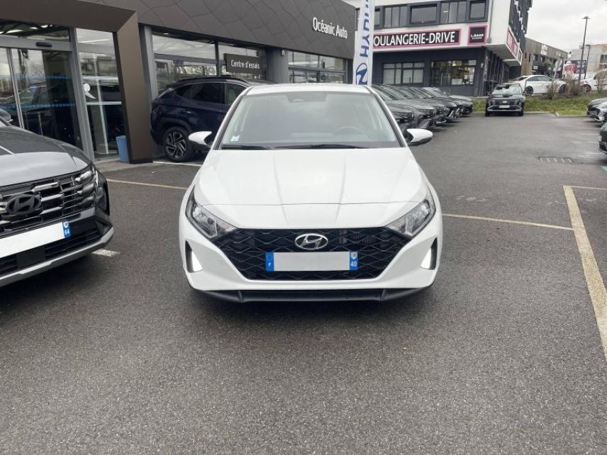 64100 : Hyundai Bayonne - Oceanic Auto - HYUNDAI i20 - i20 - Polar White - Traction - Essence