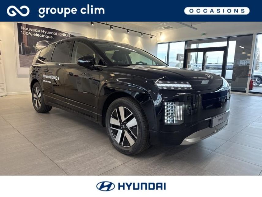 40990 : Hyundai Dax - i-AUTO - HYUNDAI Ioniq 9 - Ioniq 9 - Abyss Black Métal - Transmission intégrale - Electrique