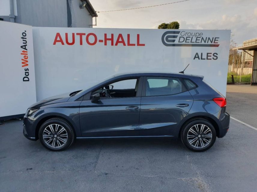 30100 : Hyundai Alès - Auto Hall - SEAT IBIZA Urban - IBIZA V - Gris - Boîte manuelle - Essence sans plomb