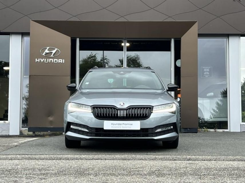 29000 : Hyundai Quimper - Iroise Automobiles - SKODA Superb Combi - Superb Combi - Gris Argent métallisée - Traction - Diesel