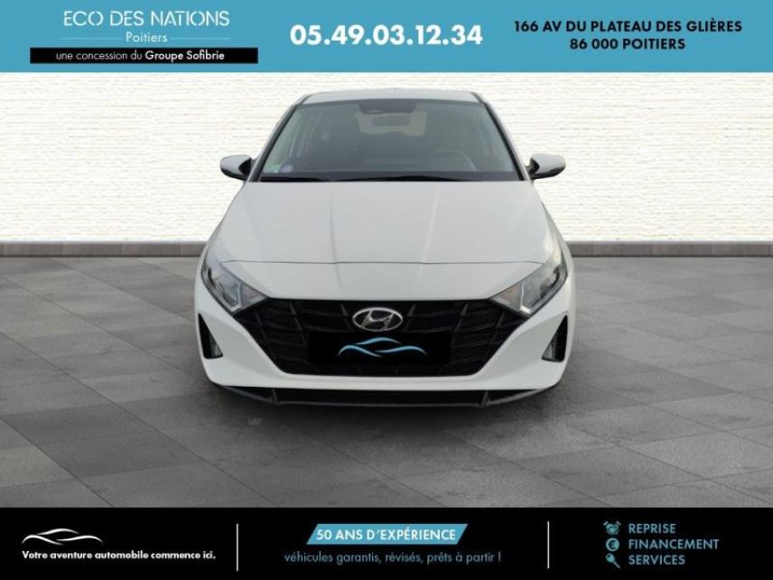 86000 : Hyundai Poitiers - Eco des Nations - HYUNDAI i20 - i20 - Blanc - Traction - Essence