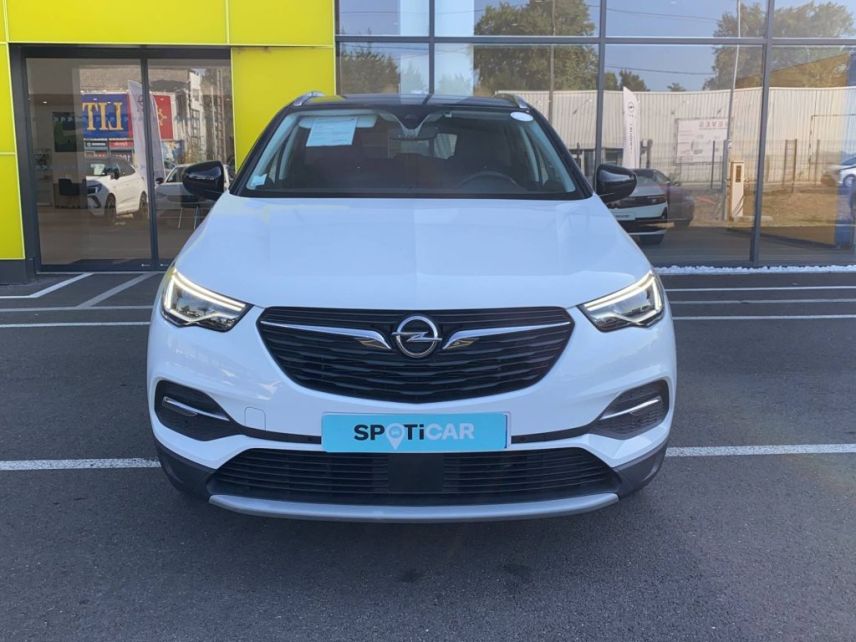 31200 : Hyundai TOULOUSE NORD - AUTO NORD - OPEL GRANDLAND X Elite - GRANDLAND X - Blanc Jade - Boîte automatique - Essence / Courant électrique