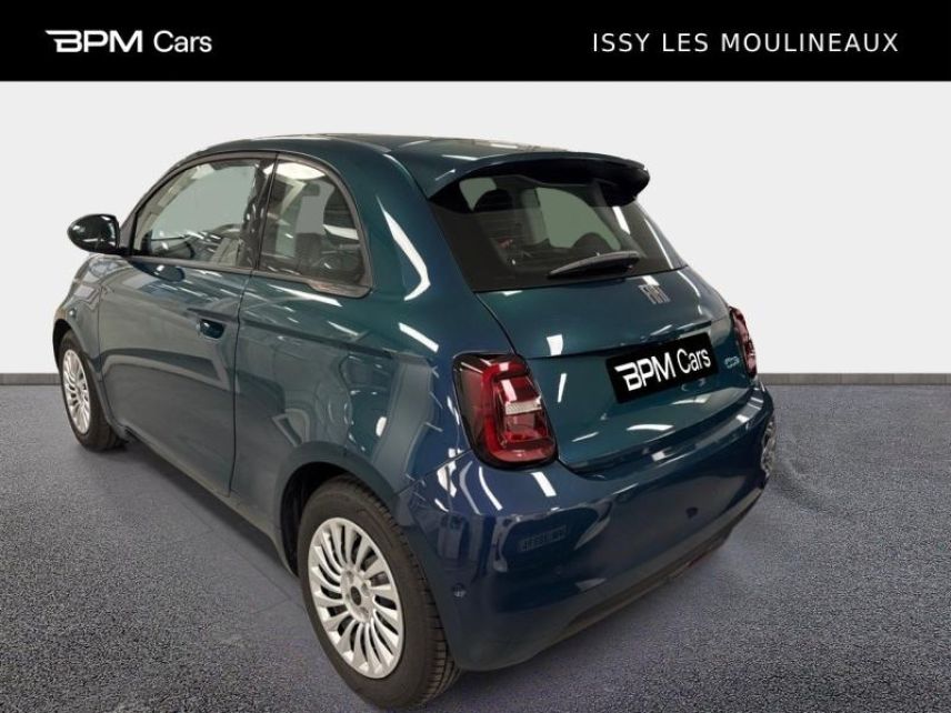 92130 : Hyundai ISSY-LES-MOULINEAUX - BPM Cars - FIAT 500 - 500 - Ocean Green métal - Traction - Electrique