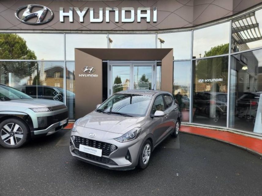 19100 : Hyundai Brive-la-Gaillarde - Garage Pouget - HYUNDAI i10 - i10 - Elemental Brass Métal - Traction - Essence