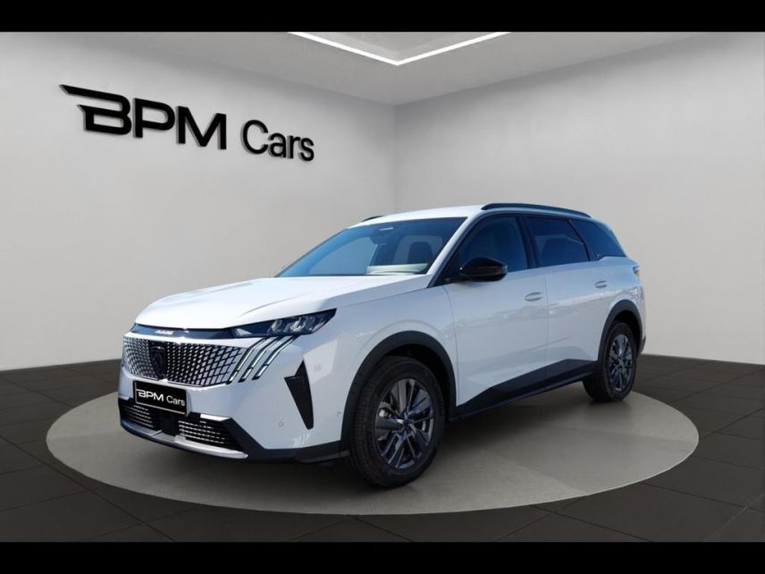 18230 : Hyundai Bourges - BPM Cars - PEUGEOT 5008 - 5008 - Blanc Okénite (M) - Traction - Essence/Micro-Hybride
