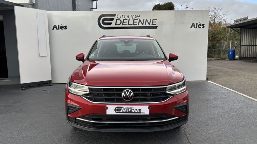 30100 : Hyundai Alès - Auto Hall - VOLKSWAGEN TIGUAN BUSINESS Life Business - TIGUAN II - Rouge - Automate sequentiel - Essence / Courant électrique