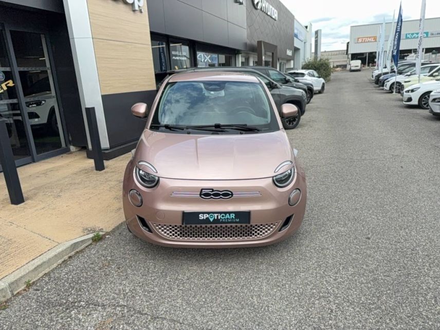 04100 : Hyundai Manosque - Pedinielli - FIAT 500e BERLINE MY22 SERIE 1 STEP 2 Icône - 500 III - Rose - Automate à fonct. Continu - Courant électrique