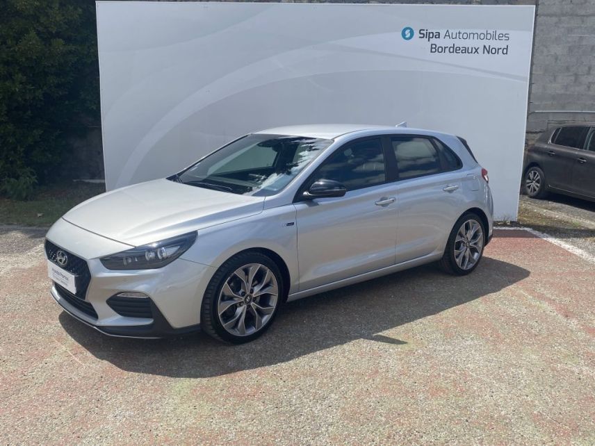 33110 : Hyundai Bordeaux Nord Le Bouscat - Sipa Automobiles - HYUNDAI i30 N Line - i30 III - Platinum Silver - Boîte séquentielle - Essence sans plomb