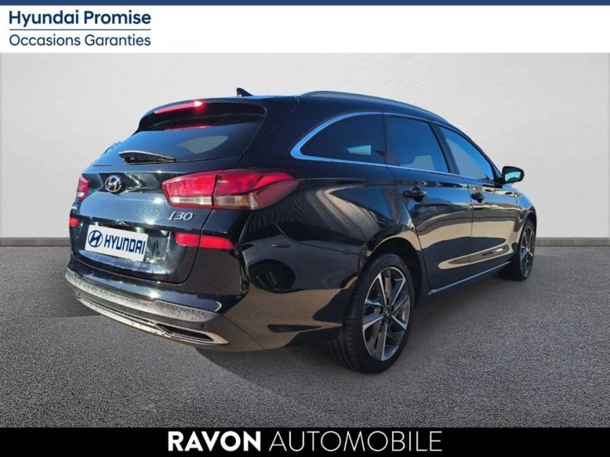 42100 : Hyundai Saint-Etienne - Ravon Automobile - HYUNDAI i30 SW Creative - i30 III - Phantom Black - Boîte séquentielle - Essence sans plomb