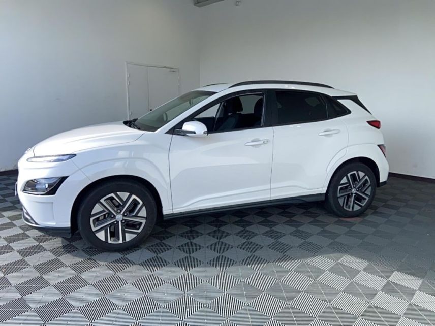 85000 : Hyundai MoceanRent | La Roche-sur-Yon - Océane Auto - HYUNDAI KONA ELECTRIC Intuitive - KONA ELECTRIQUE - Blanc - Automate à fonct. Continu - Courant électrique