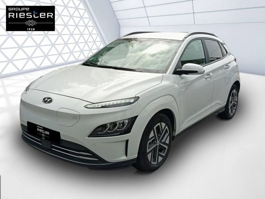 77600 : Hyundai Bussy-Saint-Georges - Protea by Riester - HYUNDAI KONA ELECTRIC Executive - KONA ELECTRIQUE - BLANC - Automate à fonct. Continu - Courant électrique