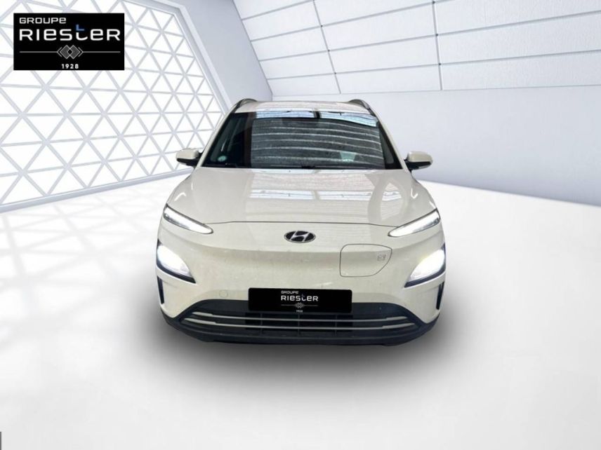 60740 : Hyundai Saint-Maximin - Protea by Riester - HYUNDAI KONA ELECTRIC Creative - KONA ELECTRIQUE - BLANC - Automate à fonct. Continu - Courant électrique