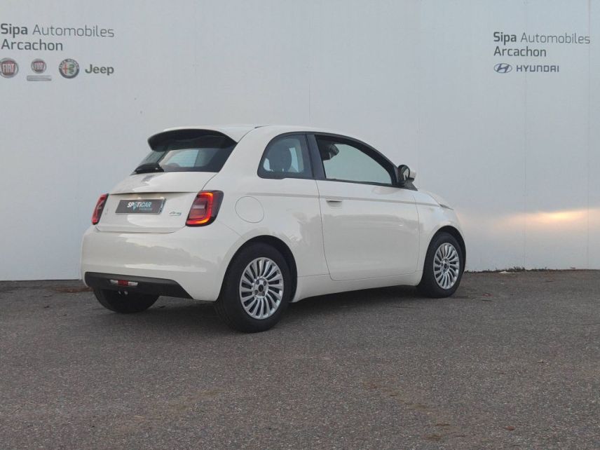 33260 : Hyundai Arcachon - Sipa Automobiles - FIAT 500e BERLINE MY22 SERIE 1 STEP 2 Action Plus - 500 III - Blanc - Automate à fonct. Continu - Courant électrique