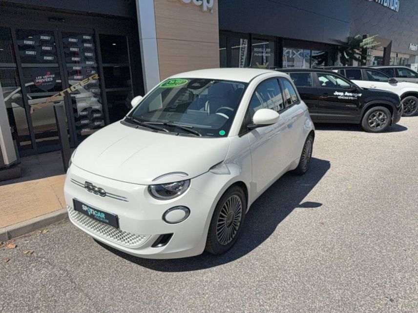 04100 : Hyundai Manosque - Pedinielli - FIAT 500e BERLINE MY22 SERIE 1 STEP 1 Icône - 500 III - Blanc - Automate à fonct. Continu - Courant électrique