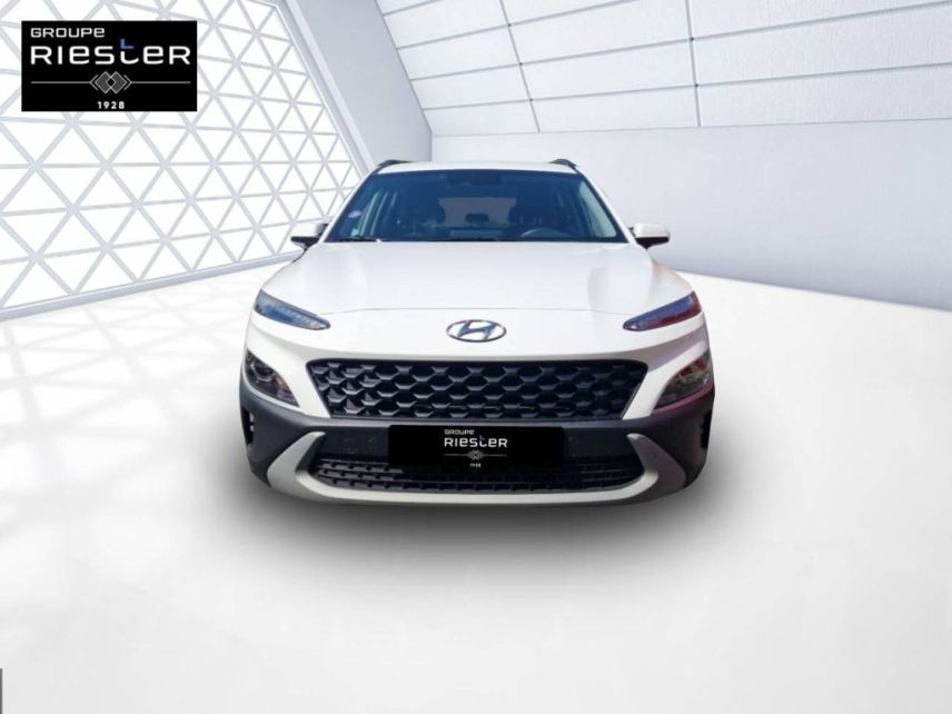 77600 : Hyundai Bussy-Saint-Georges - Protea by Riester - HYUNDAI KONA HYBRID Intuitive - KONA - BLANC - Automate sequentiel - Essence / Courant électrique